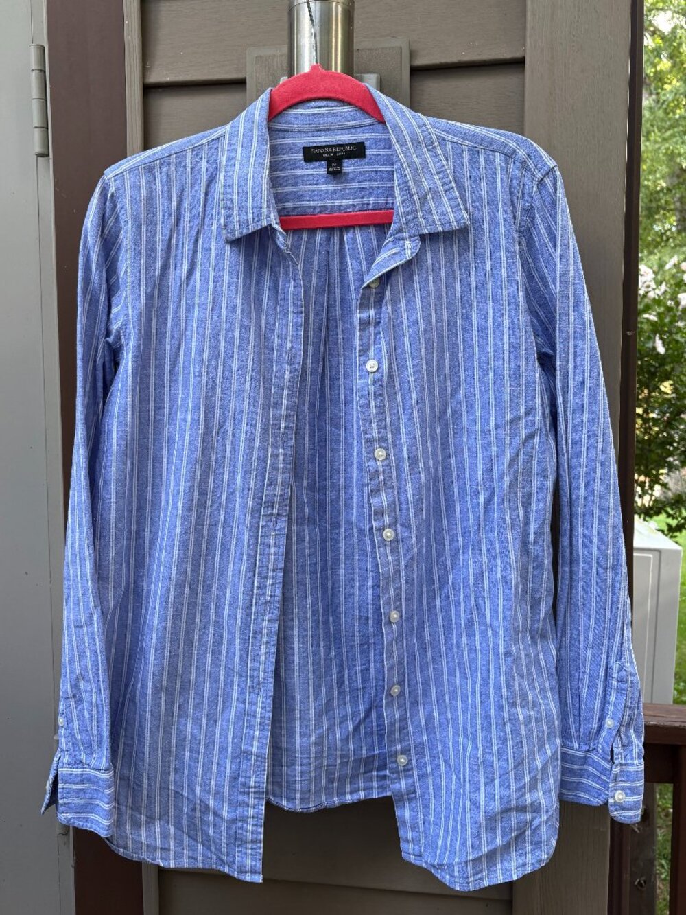 Blue and white striped Banana Republic Dillon button down shirt, women's M